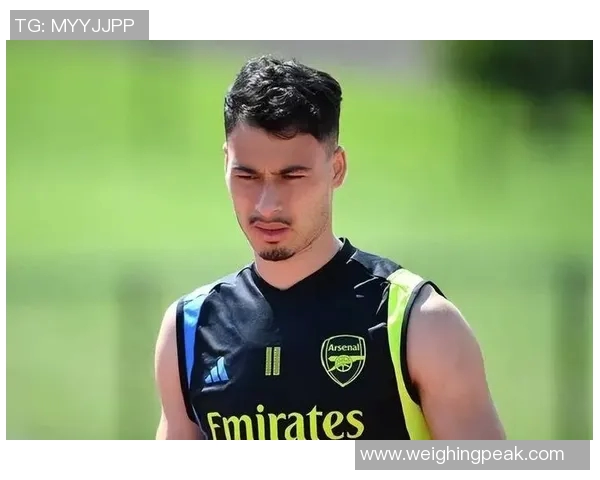 全球最帅足球明星十人排行 这些球员不仅实力惊人颜值更是高人一等 全球最帅足球明星十人排行 这些球员不仅实力惊人颜值更是高人一等