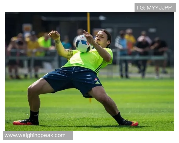 足球花式技巧全解析 轻松掌握球星招牌动作与创意挑战 足球花式技巧全解析 轻松掌握球星招牌动作与创意挑战